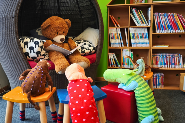 Vorlesezeit Westend-Bibliothek