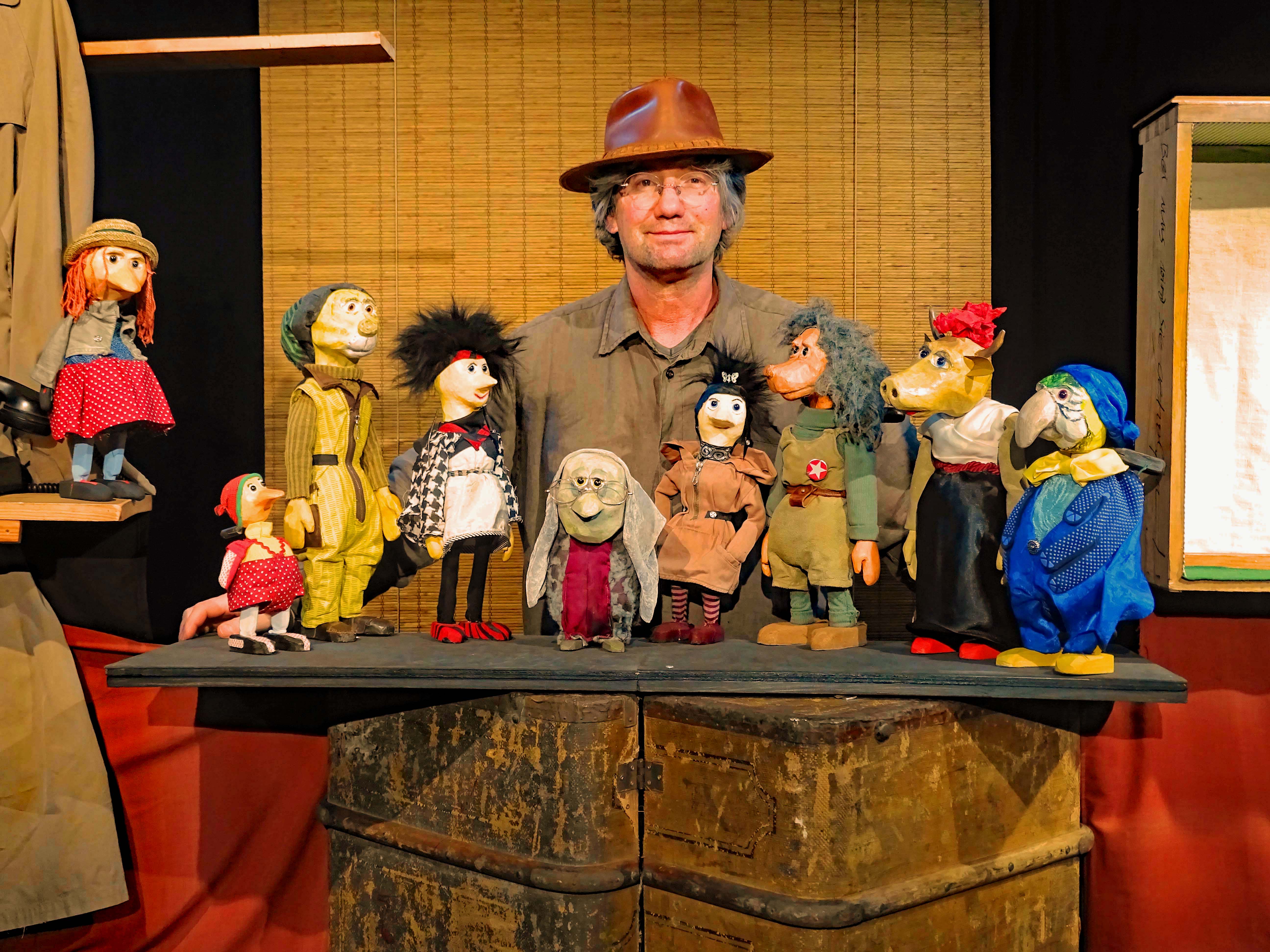 Der gestreifte Kater und die Schwalbe Sinhá