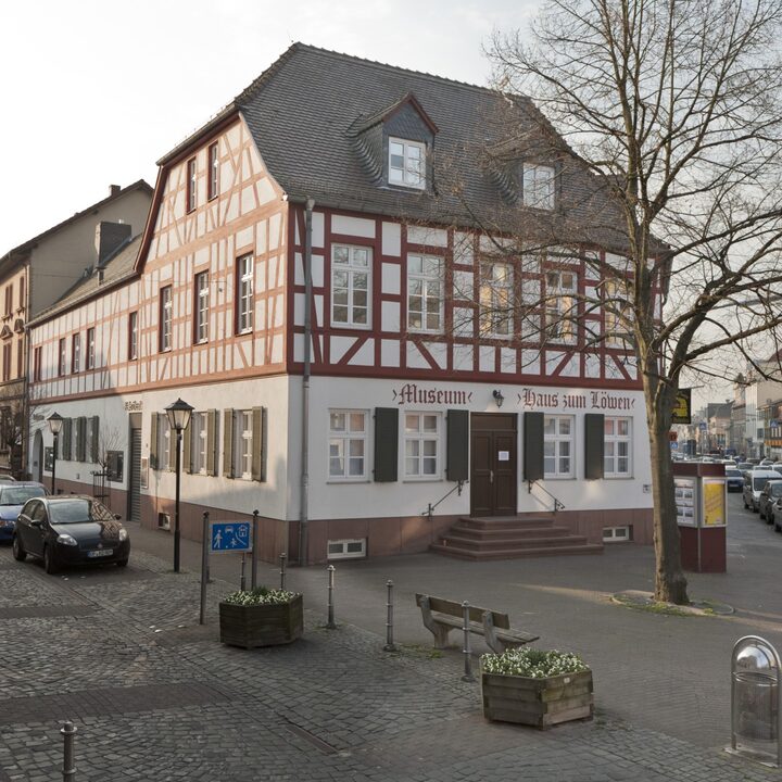 Ansicht Stadtmuseum Haus zum Löwen von außen